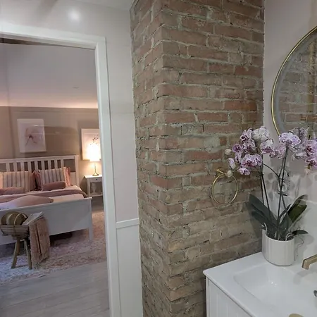 La Maison D'arlette - Maison D'hôte ,gite , - Petit Déjeuner Gourmand Inclus Couette-café 3*